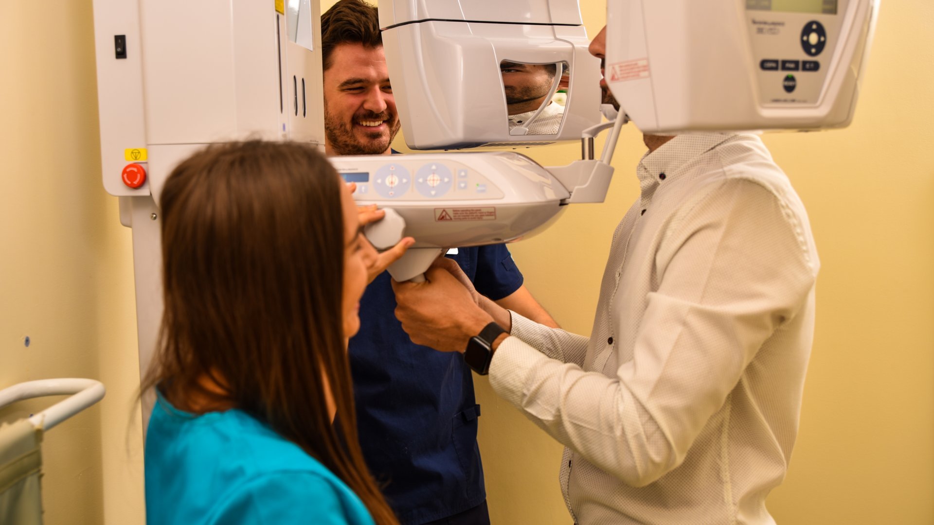 Ez egy mini leírás, semmi extra, csak egy mondat... vagy kettő.