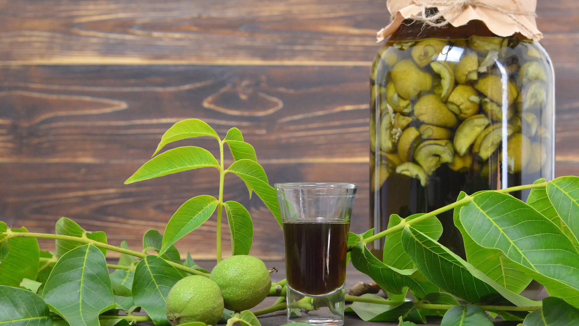 Így készítsd el a tökéletes zöld dió befőttet fillérekből