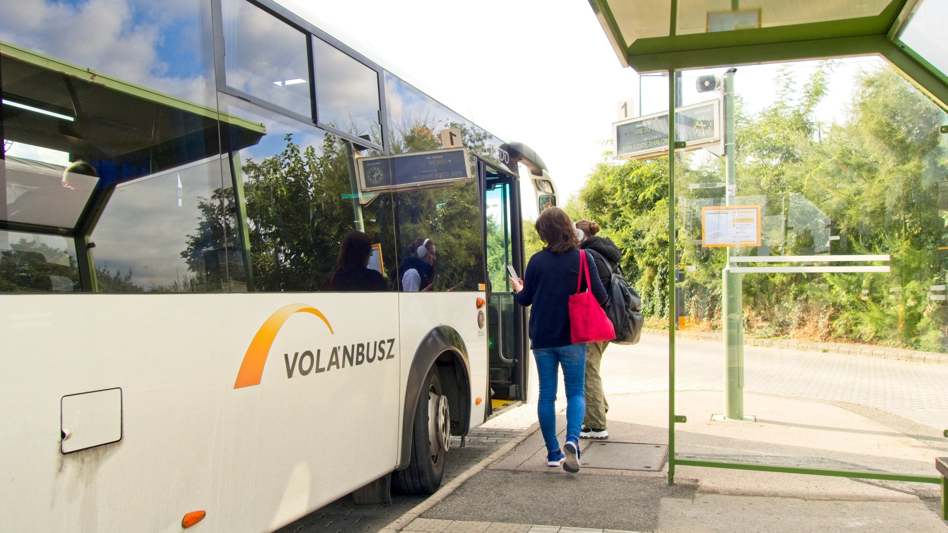Így utazhatsz ingyen a MÁV és a Volánbusz járatain - Rendkívüli kezdeményezéssel rukkolt elő a közlekedési cég!