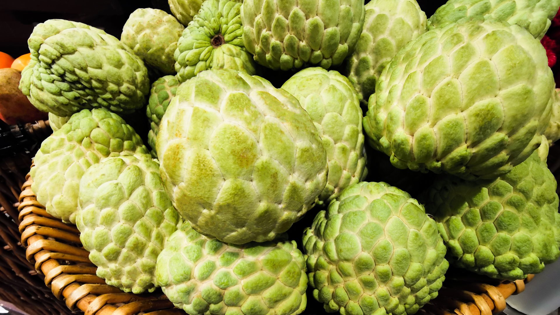 10 egzotikus gyümölcs, amit talán nem is ismersz, pedig itthon is beszerezhető! 10 egzotikus gyümölcs, amit talán nem is ismersz, pedig itthon is beszerezhető!