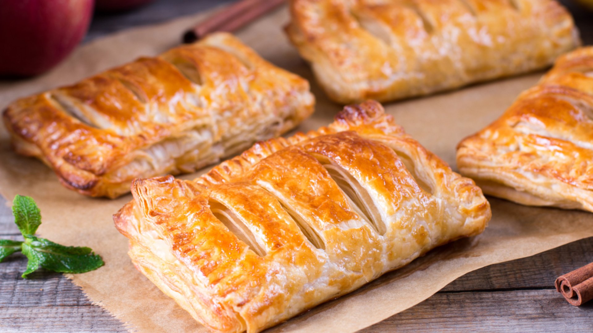 Mekis almás pite recept házilag Mekis almás pite recept leveles tésztából