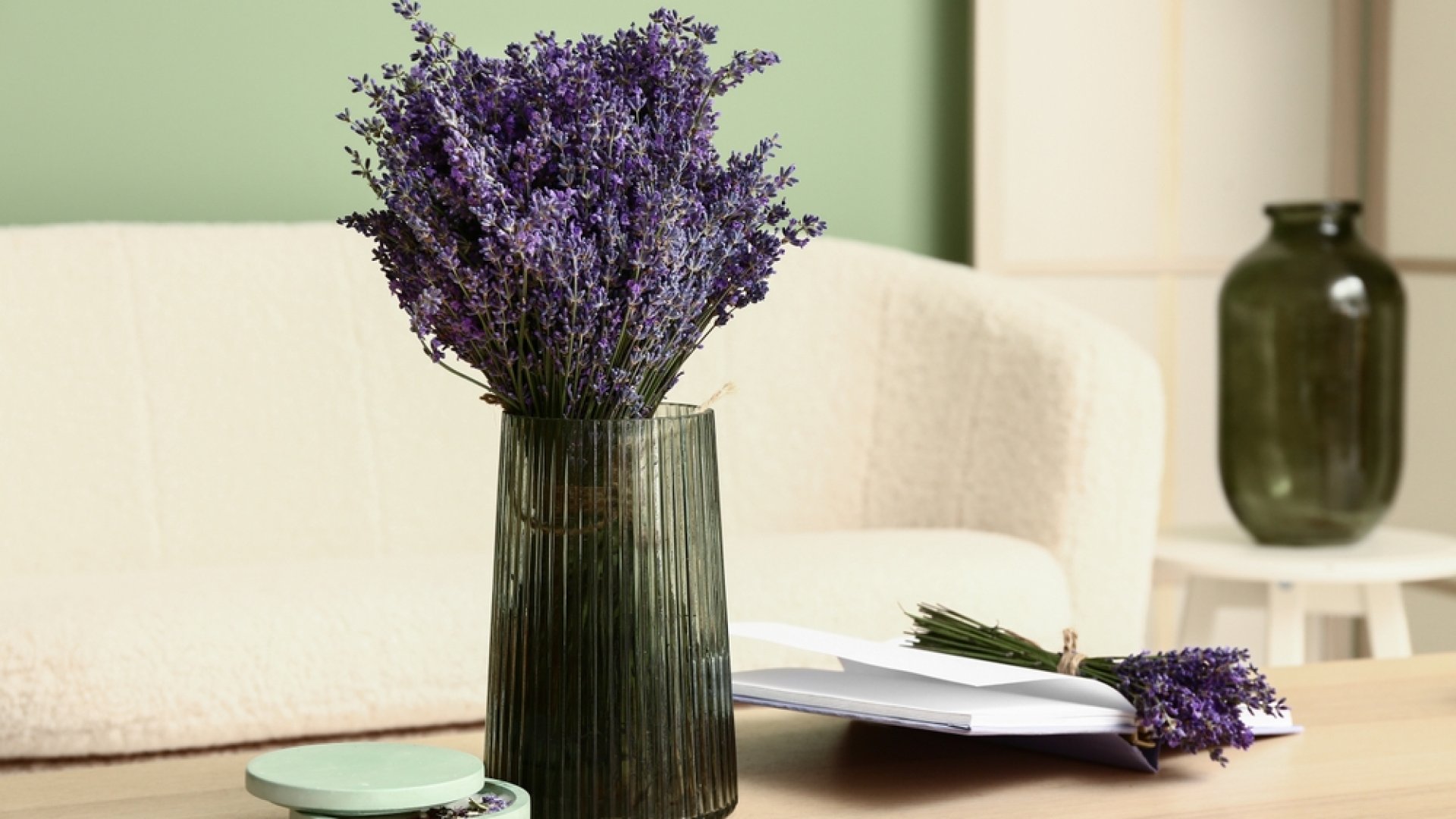 5 kreatív ötlet, amivel a nappalidba varázsolhatod a kertedet idén ősszel