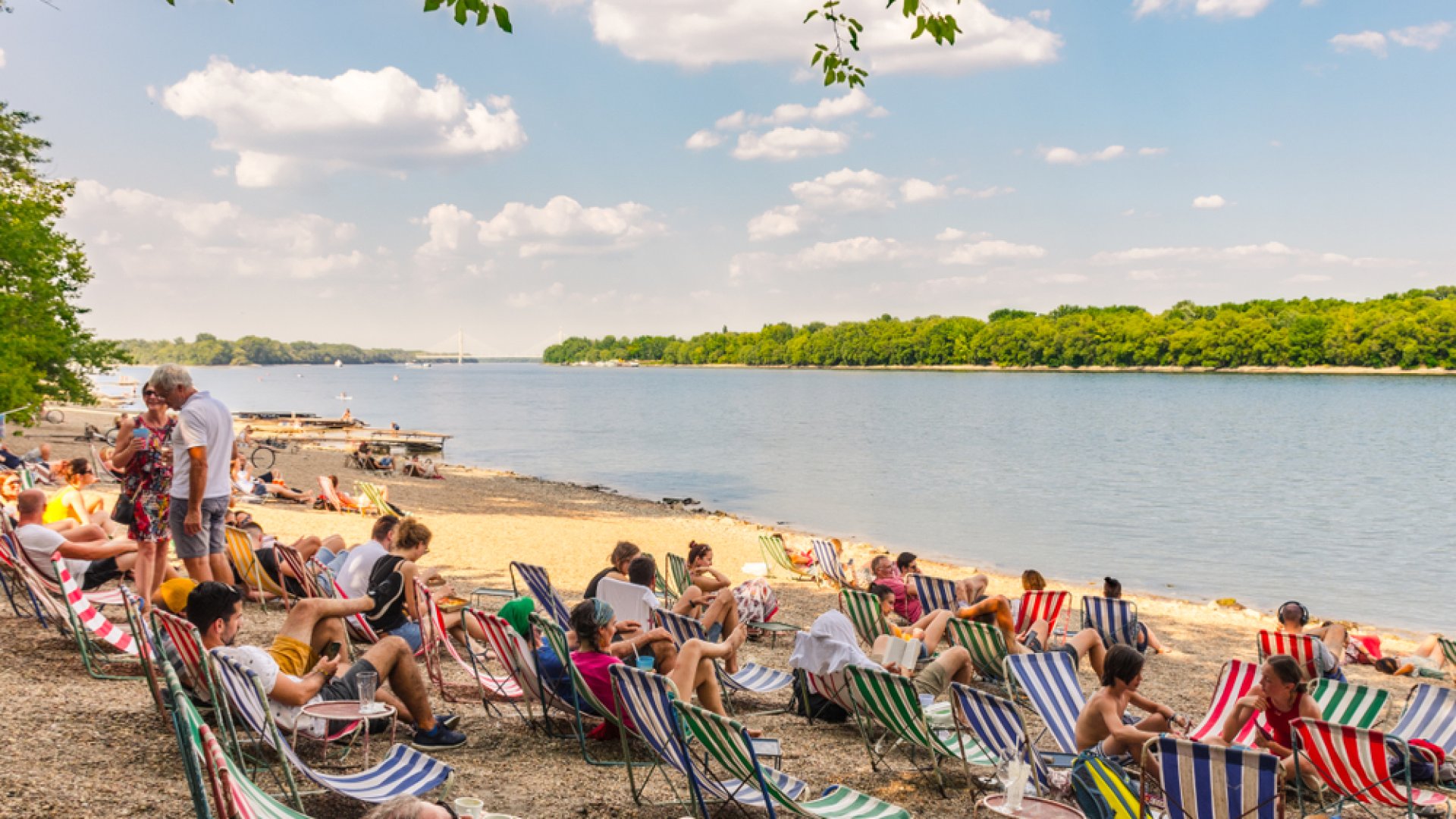 Június 30-án nyit az egyetlen budapesti INGYENES dunai strand – csobbanj te is a Római-parti Plázson! Június 30-án nyit az egyetlen budapesti INGYENES dunai strand – csobbanj te is a Római-parti Plázson!