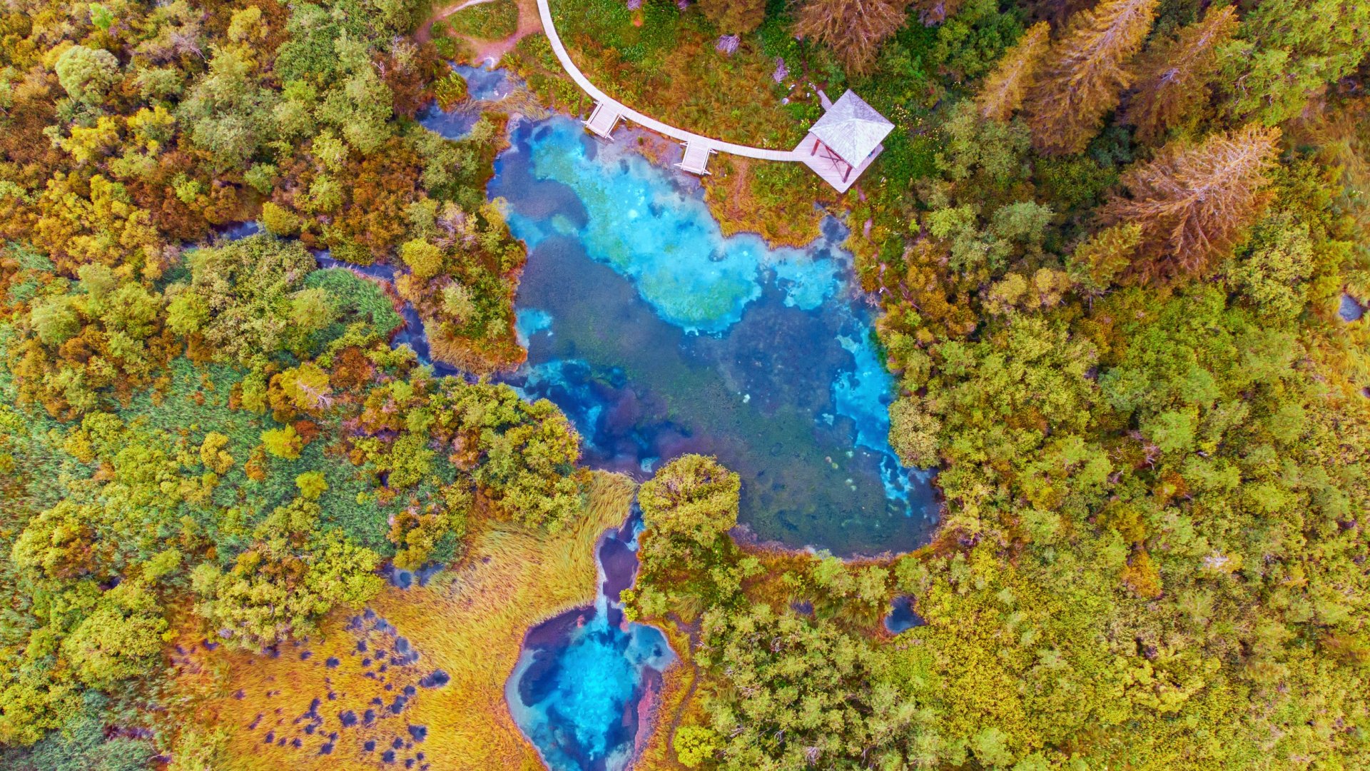 Kalandtúrák a szomszédban – Vad és zord hegyláncok mentén túrázhatunk a szomszédos országainkban Kalandtúrák a szomszédban – Vad és zord hegyláncok mentén túrázhatunk a szomszédos országainkban