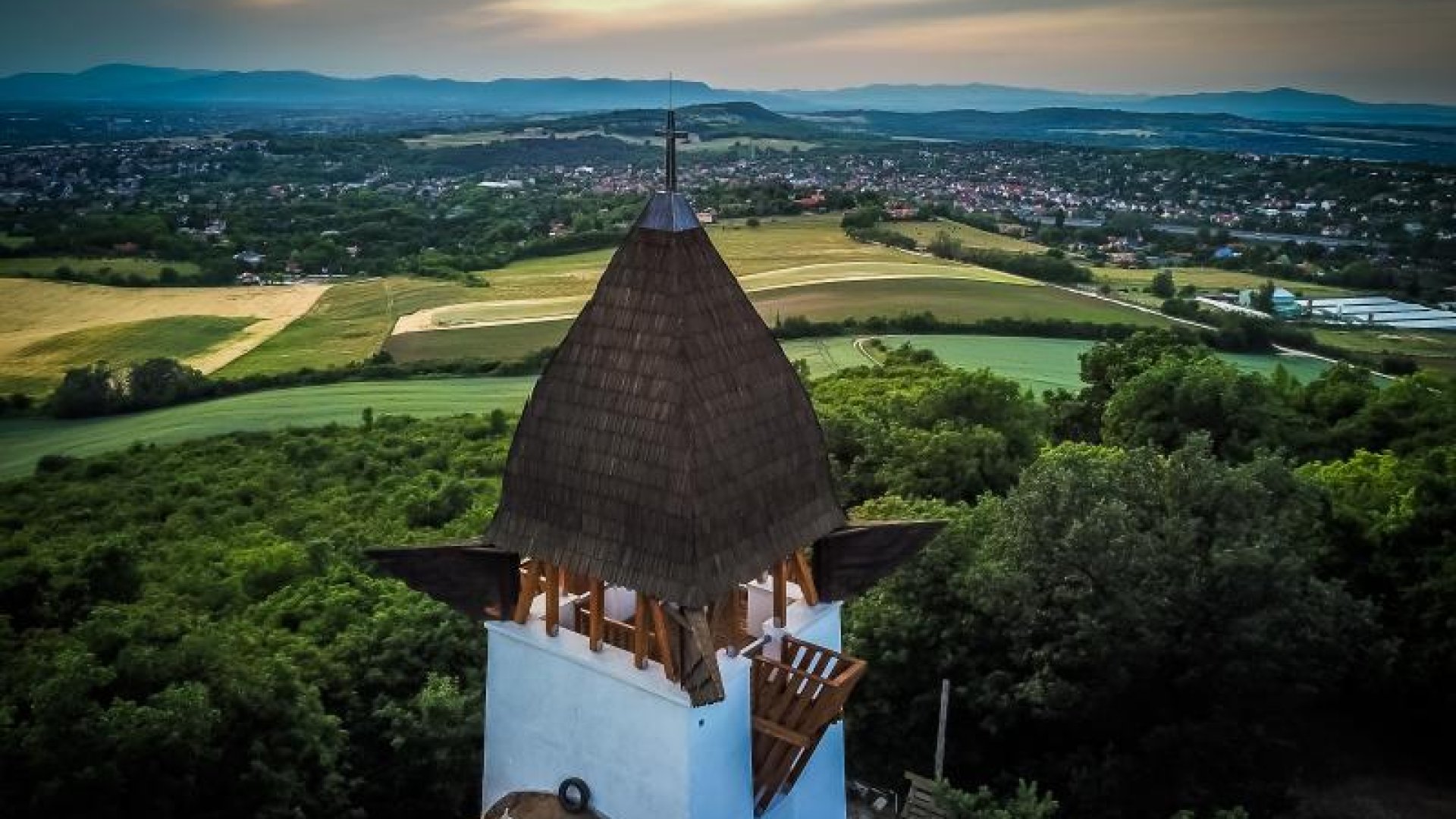Magyarország 5 ámulatba ejtő kilátója, ahonnan igazi őrszemként vizsgálhatjuk a környéket Magyarország 5 ámulatba ejtő kilátója, ahonnan igazi őrszemként vizsgálhatjuk a környéket