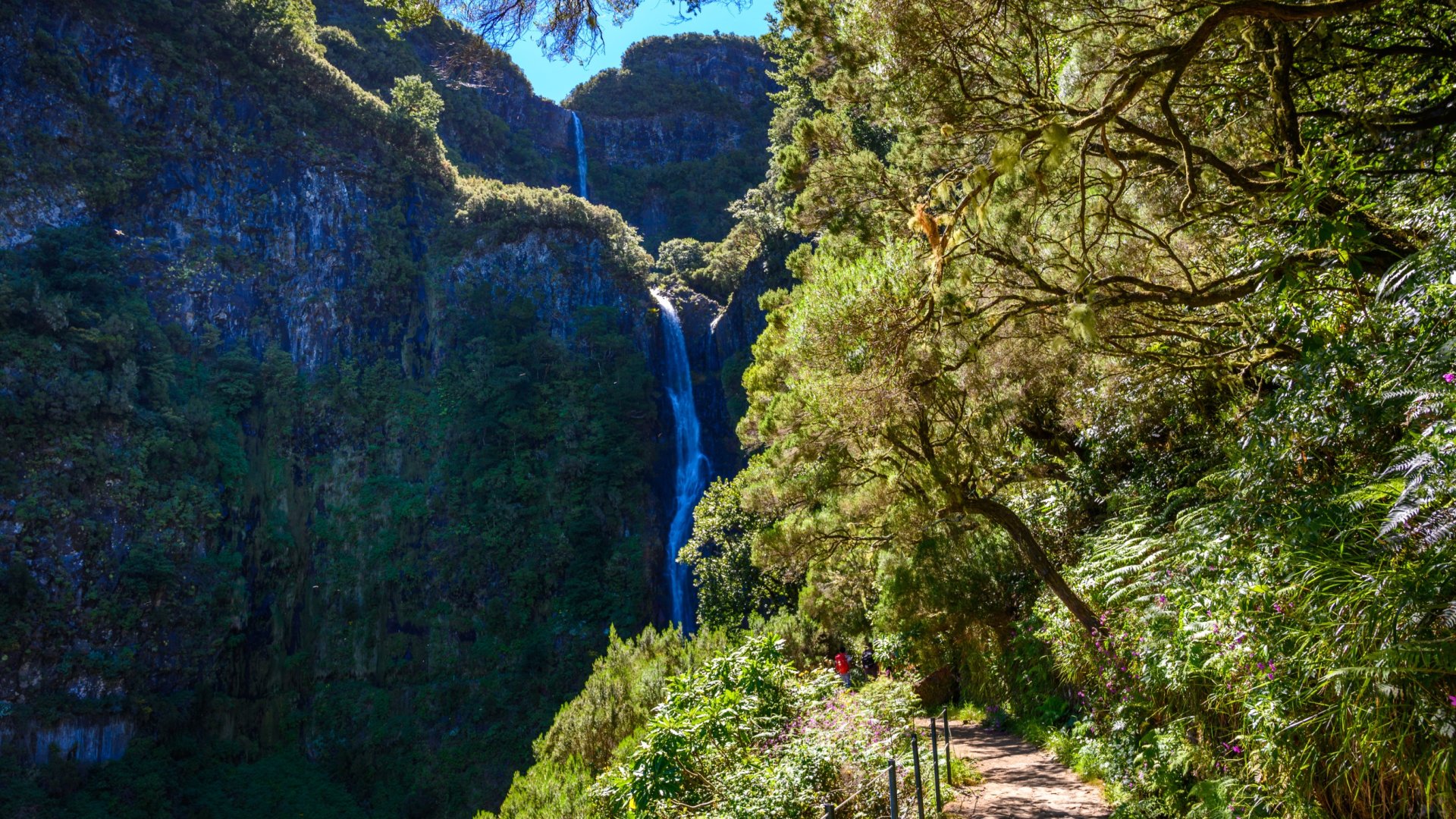 Teljes útmutató Madeira egyik legszebb túra útvonalához: A LEVADA DAS 25 FONTES, azaz a PR6 túravonal Madeirán  Teljes útmutató Madeira egyik legszebb túra útvonalához: A LEVADA DAS 25 FONTES, azaz a PR6 túravonal Madeirán