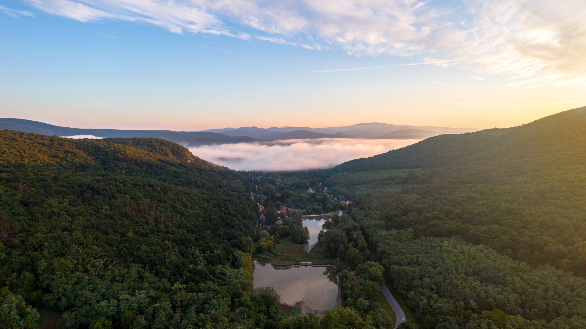 A Dunakanyar rejtett téli csodahelye, ahol nincs okunk a bánkódásra- A Búbánatvölgy