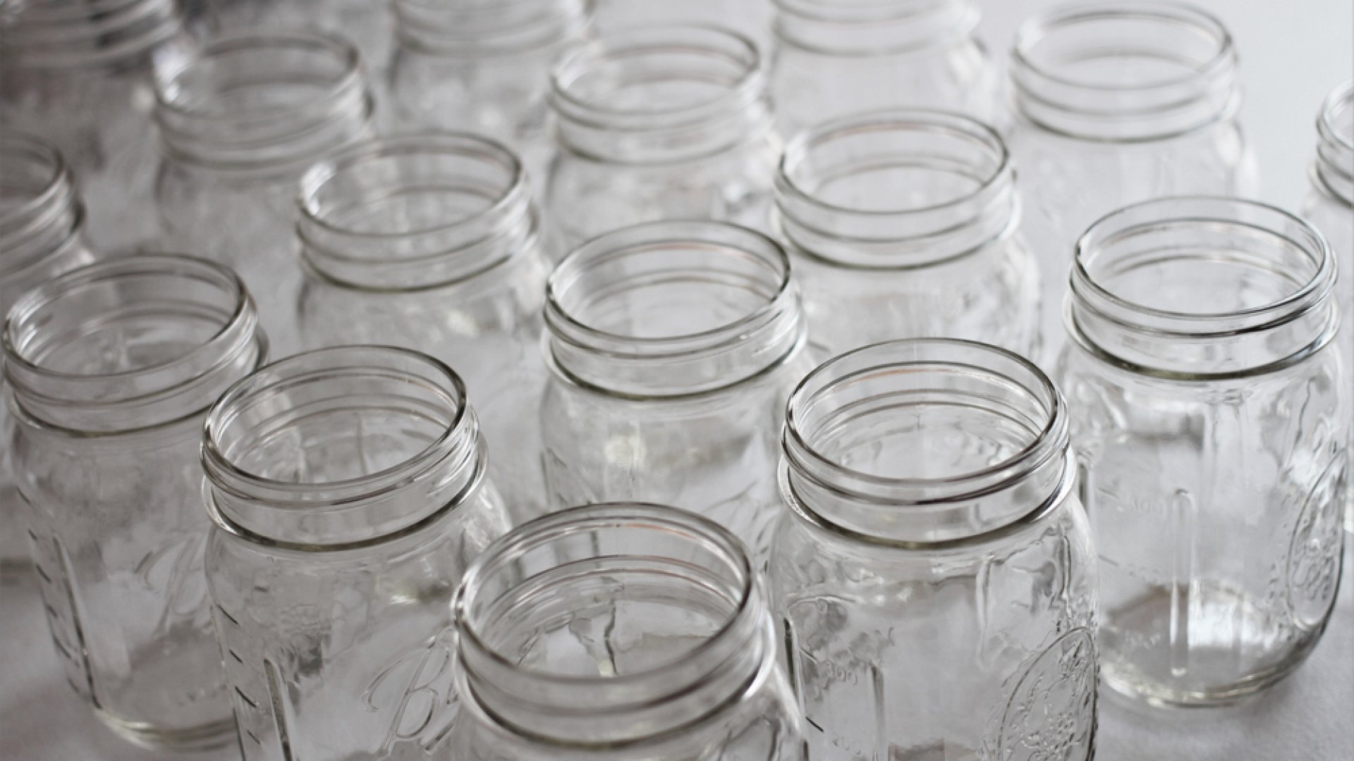 Kertészkedés befőttesüvegben? 5 zseniális ötlet!