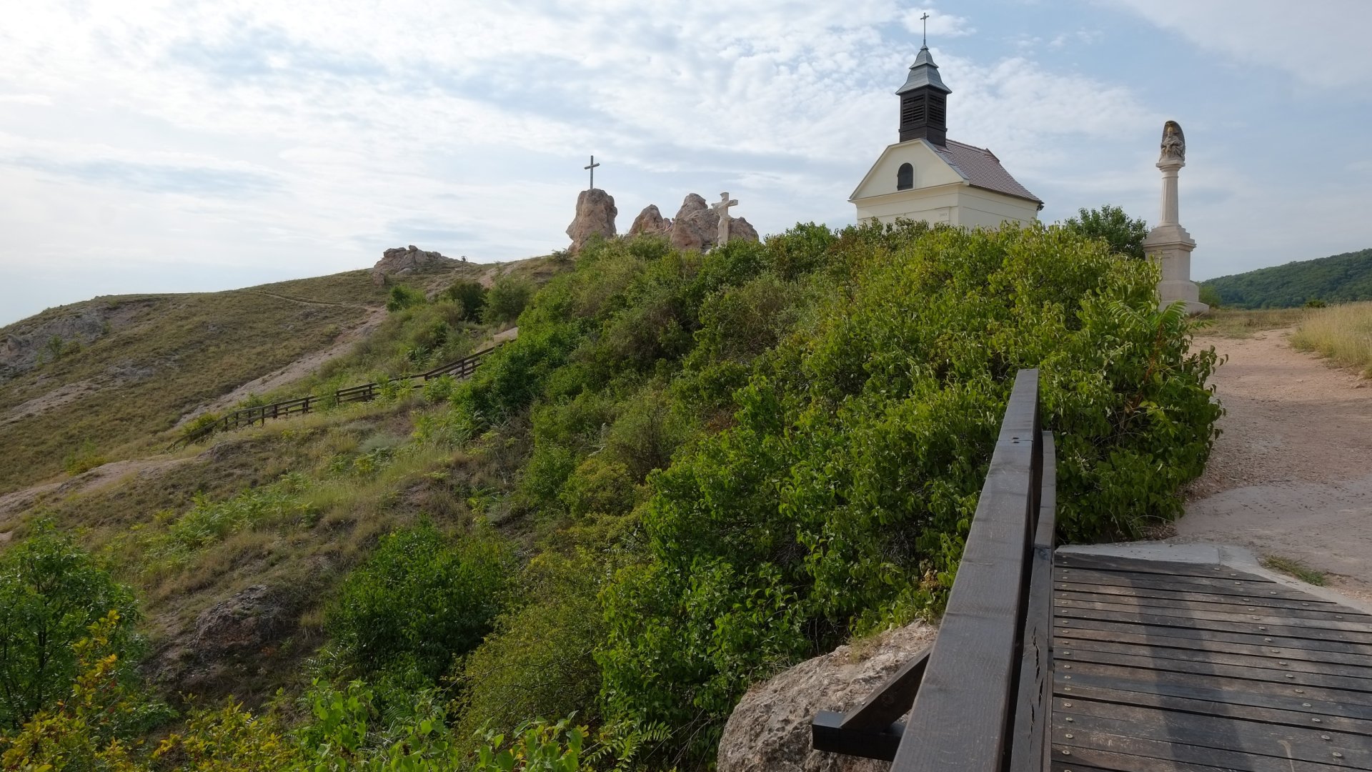 Végre itt a túrázások ideje! Tudtad, hogy innen a legszebb a panoráma a Balatonra? Végre itt a túrázások ideje! Tudtad, hogy innen a legszebb a panoráma a Balatonra?