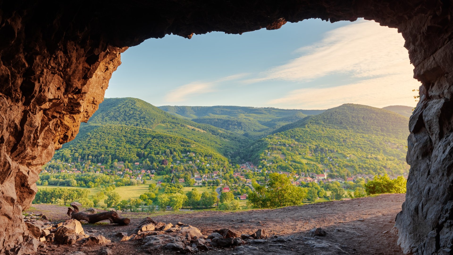 Túrázás Magyarországon 2022: Mini útmutató a festői tájakat való bejáráshoz