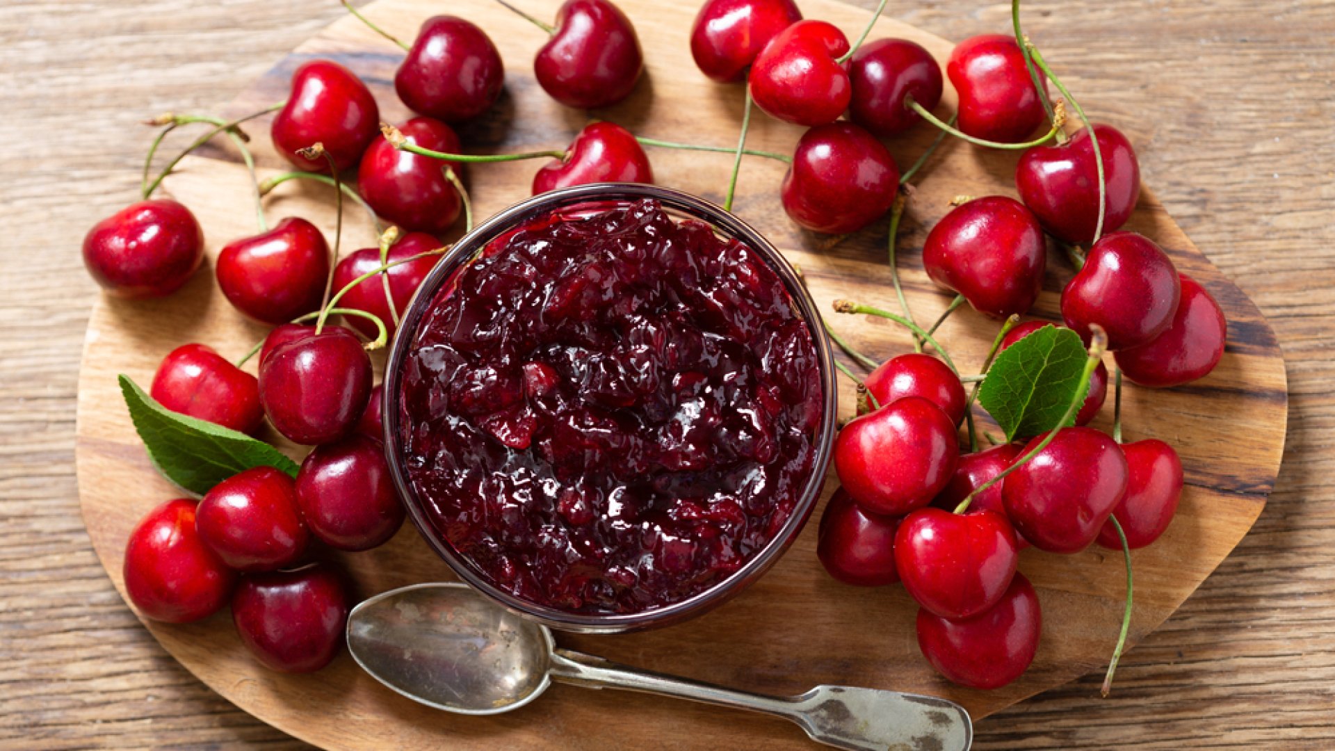 Cseresznyedzsem házilag – Egyszerű és ízletes receptet tanultam nagymamámtól Cseresznyedzsem házilag – Egyszerű és ízletes receptet tanultam nagymamámtól