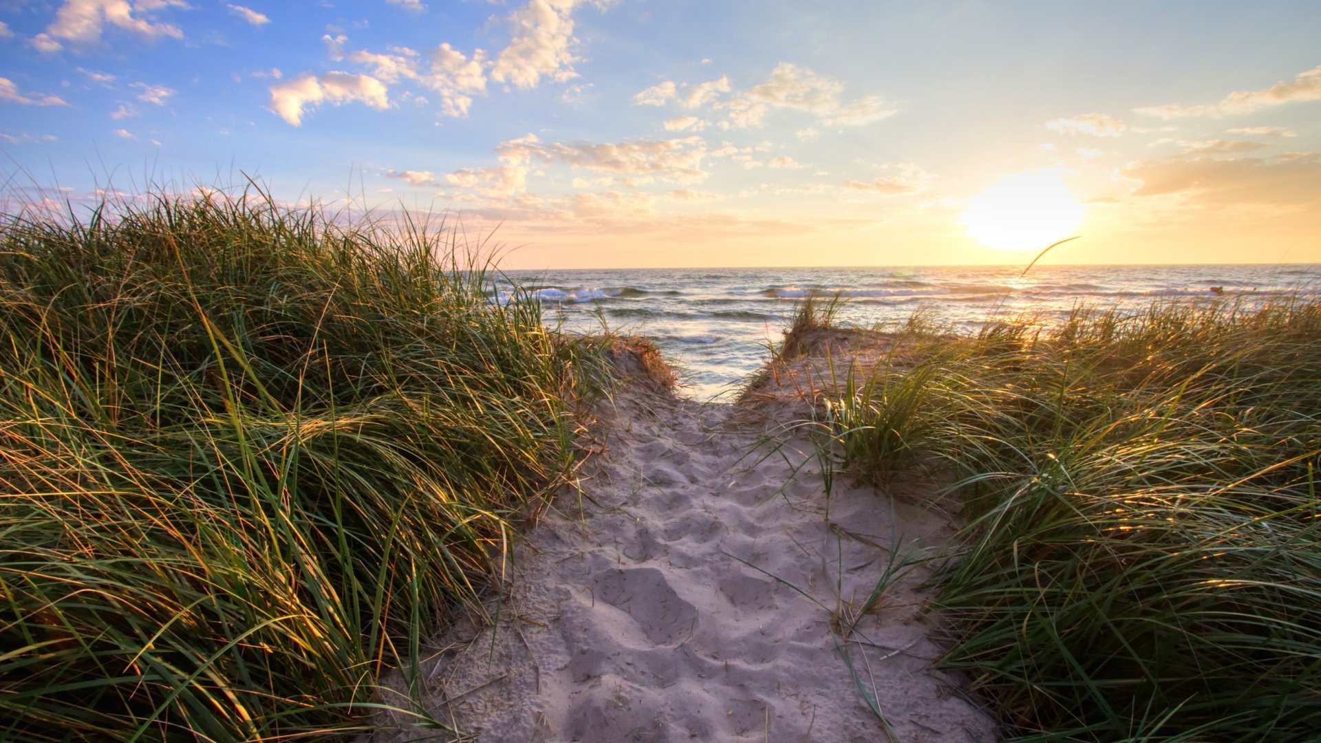 Csobbanj egyet Bakonyalja eldugott tóstrandján – Tóparti nyaralás a Bakonyban Csobbanj egyet Bakonyalja eldugott tóstrandján – Tóparti nyaralás a Bakonyban