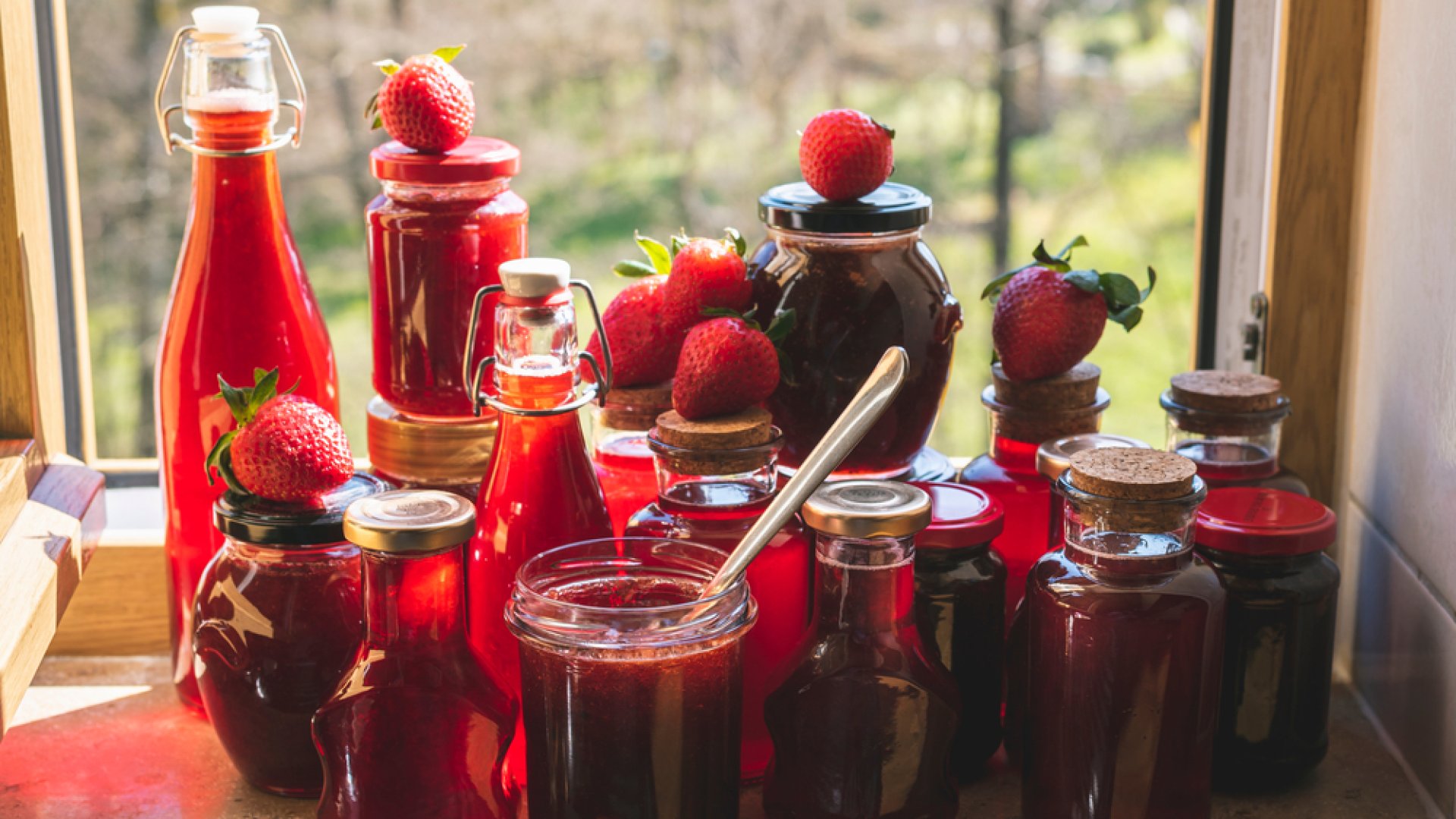 Itt az eperszezon – Készítsünk eperlekvárt, eperszörpöt (RECEPT) Itt az eperszezon – Készítsünk eperlekvárt, eperszörpöt (RECEPT)