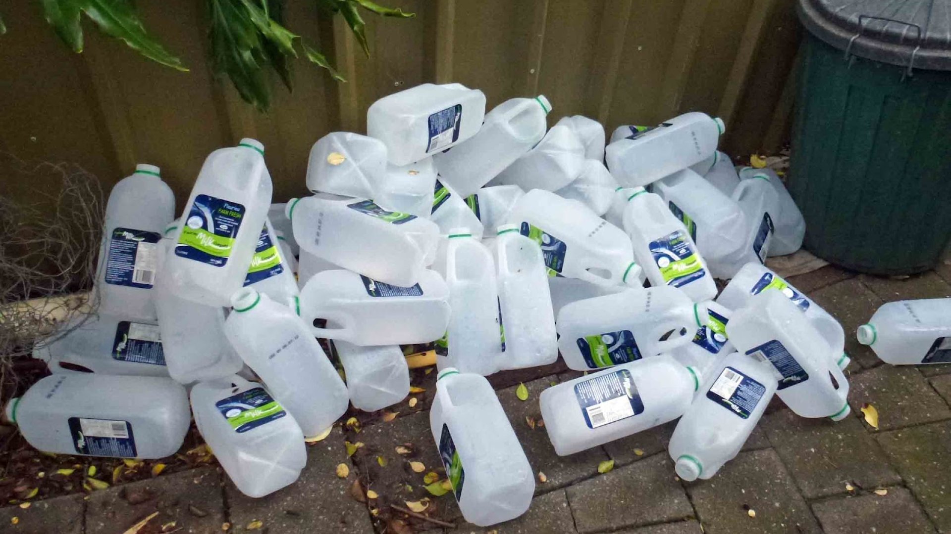 16 dolog, amire felhasználhatsz egy műanyag kannát