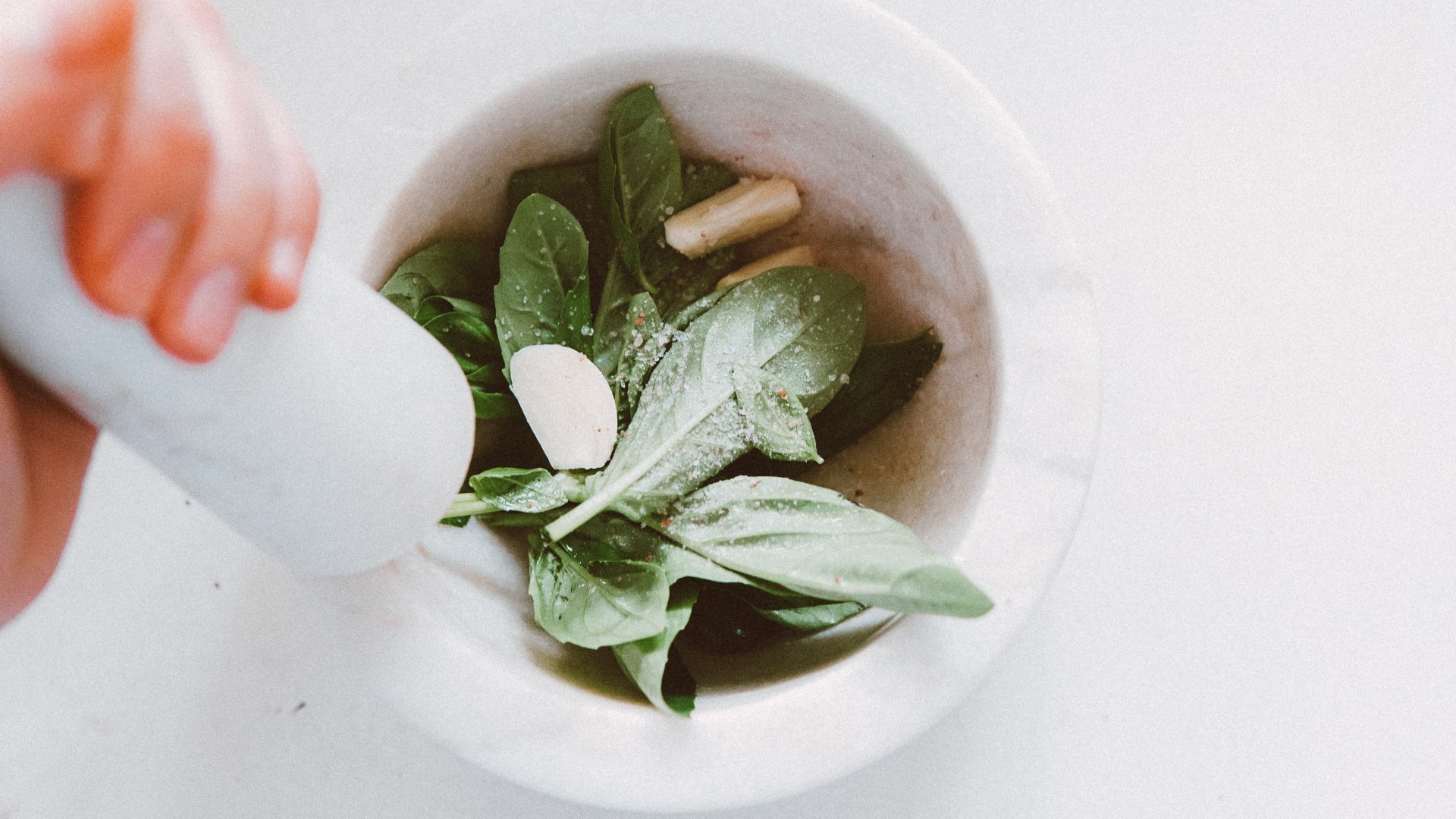 Tippek finomabb és bőségesebb fűszernövények termesztéséhez