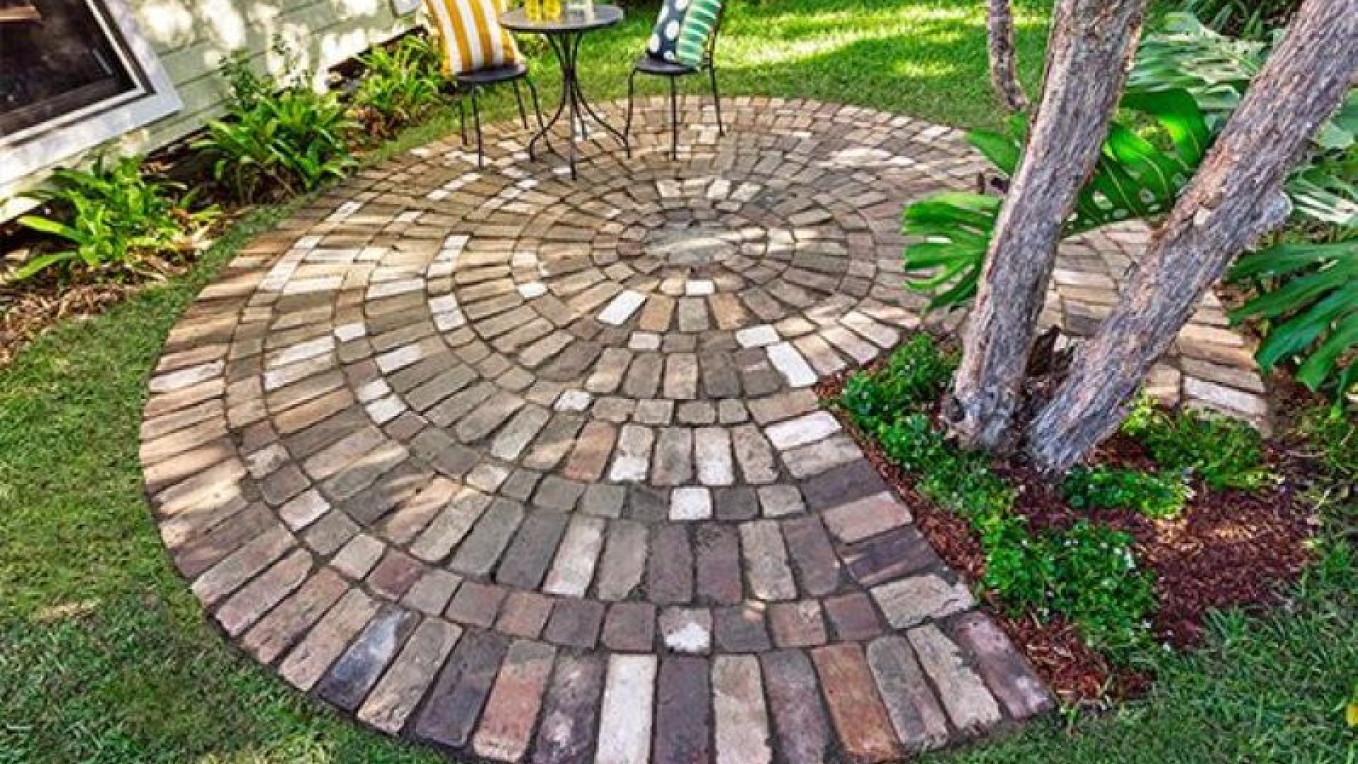 20 briliáns mód, hogyan díszítsük a kertet téglával