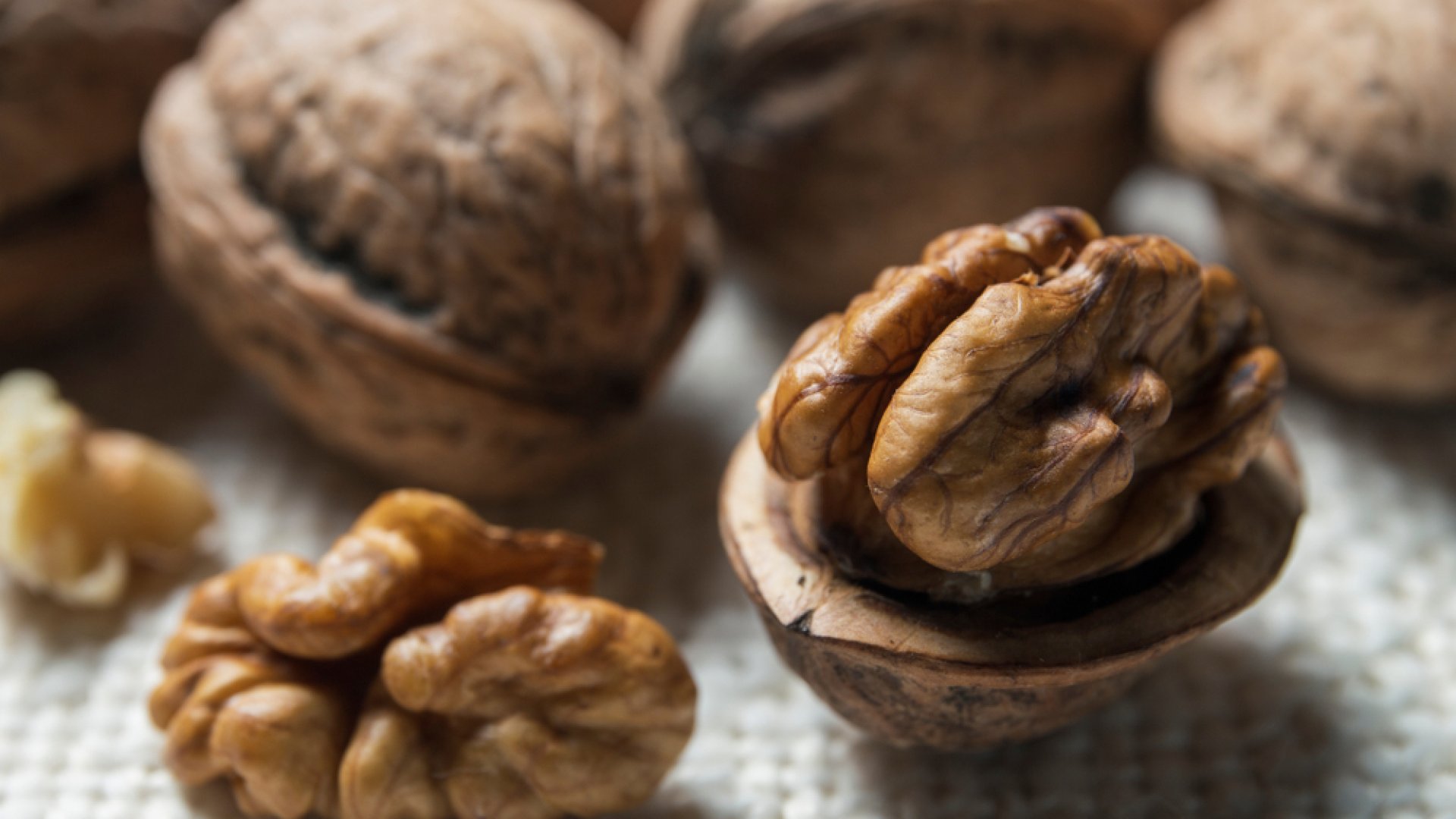 A legjobb trükkök diótöréshez, ezt neked is látnod kell